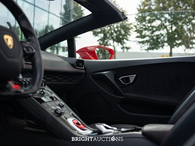 Lamborghini huracán spyder lp610-4 5.2 v10 610pk 4wd 2017, knr-08-n - afbeelding 46 van  82