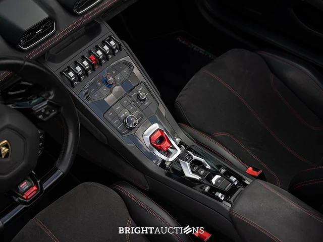 Lamborghini huracán spyder lp610-4 5.2 v10 610pk 4wd 2017, knr-08-n - afbeelding 47 van  82