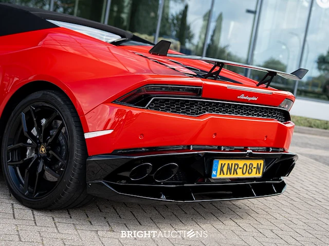 Lamborghini huracán spyder lp610-4 5.2 v10 610pk 4wd 2017, knr-08-n - afbeelding 36 van  82