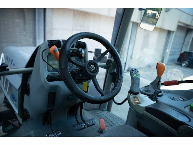 Lamborghini r8.270 dcr 270pk 4x4 deutz 6 cilinder 2012 tractor - afbeelding 23 van  43