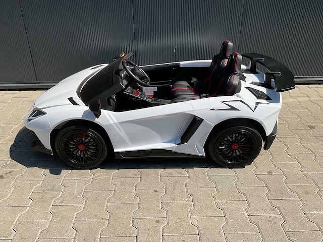 Lamborghini sv aventador elektrische kinderauto - afbeelding 1 van  21