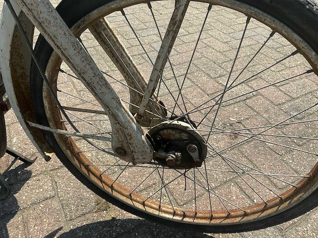 Lambretto 48 innocenti motorfiets - afbeelding 2 van  13