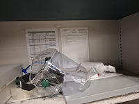 Lameldeurkast met inhoud - afbeelding 3 van  7