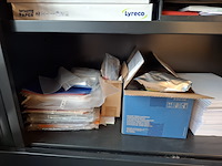 Lameldeurkast met inhoud - afbeelding 4 van  13