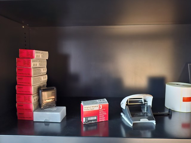 Lameldeurkast met inhoud - afbeelding 6 van  13