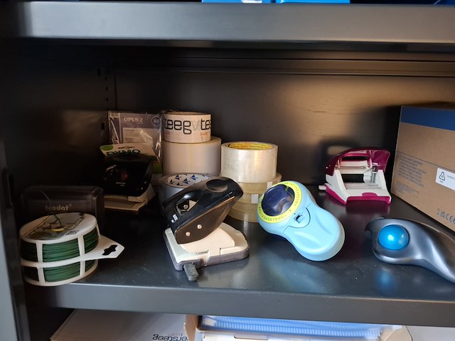 Lameldeurkast met inhoud - afbeelding 11 van  13