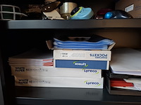 Lameldeurkast met inhoud - afbeelding 13 van  13