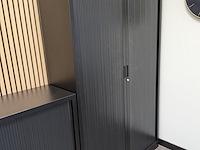 Lameldeurkast met inhoud - afbeelding 2 van  8