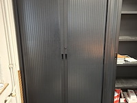 Lameldeurkast met inhoud - afbeelding 1 van  10