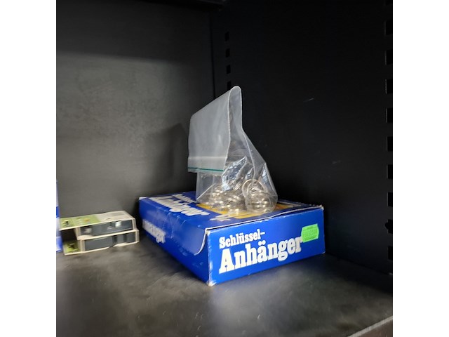 Lameldeurkast met inhoud - afbeelding 6 van  10