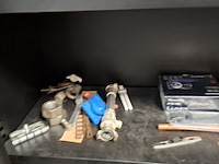 Lameldeurkast met inhoud - afbeelding 9 van  10