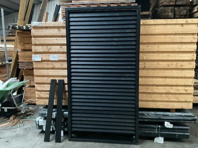 Lamellenscherm verstelbaar - zwart gespoten - 224x118 cm - afbeelding 1 van  6