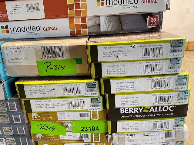 Laminaat – diverse soorten, ca. 115m² - afbeelding 2 van  13