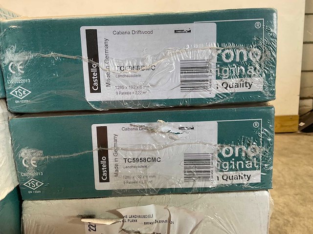 Laminaat – diverse soorten, ca. 62m² - afbeelding 12 van  12