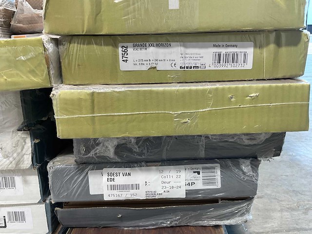 Laminaat – diverse soorten, ca. 75m² - afbeelding 7 van  15