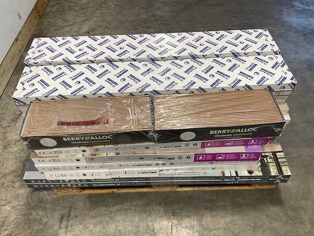 Laminaat – diverse soorten, ca. 82m² - afbeelding 9 van  16