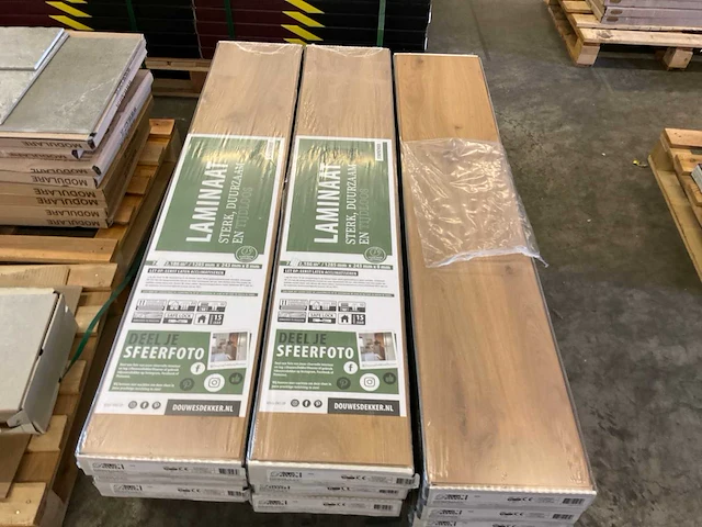 Laminaatdelen ca 19 m² - afbeelding 1 van  5
