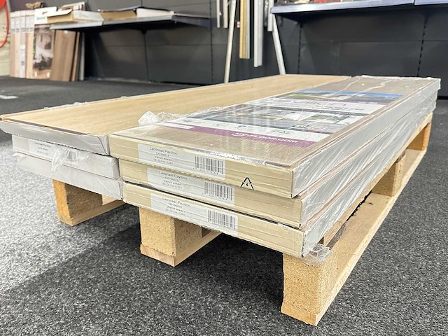 Laminaatvloer 11,2 m2 - afbeelding 3 van  5