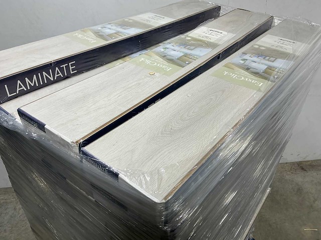 Laminate - easy click - whitby - laminaatvloer 188 m2 - afbeelding 1 van  2