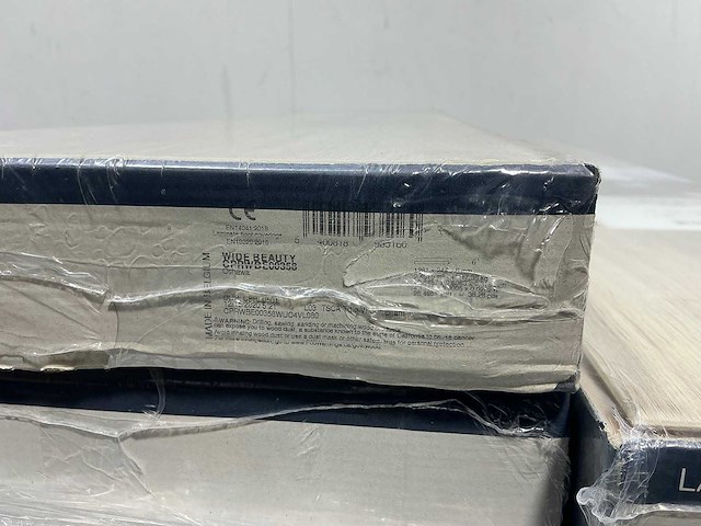 Laminate - wide beauty - oshawa - laminaatvloer 127 m2 - afbeelding 2 van  2