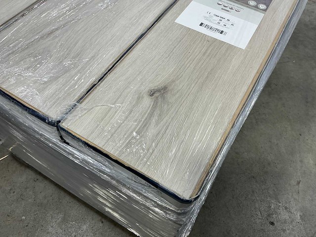 Laminate - wide beauty - oshawa - laminaatvloer 66 m2 - afbeelding 1 van  3