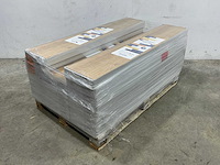Laminate flooring - donker natuur eiken - laminaatvloer 51 m2 - afbeelding 1 van  2