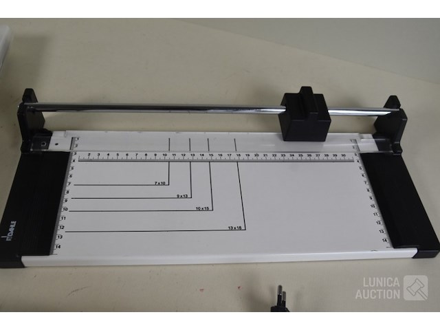 Lamineer en papiersnijmachine - afbeelding 2 van  8