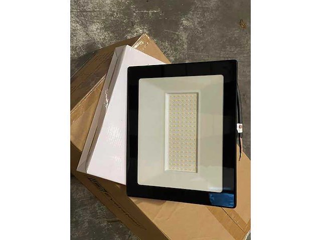 Lamp - 100 w - ongebruikt (10x) - afbeelding 2 van  3