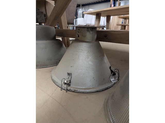 Lamp vintage fabriekslamp - afbeelding 1 van  1
