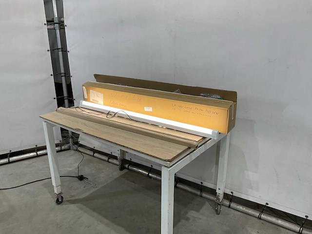Lamp - afbeelding 1 van  5