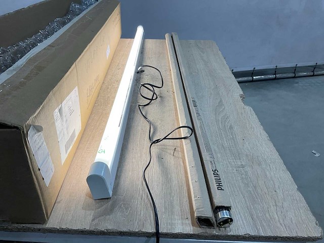 Lamp - afbeelding 4 van  5