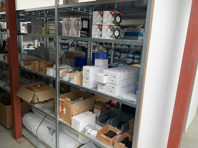 Lampen en installatiemateriaal - afbeelding 1 van  7