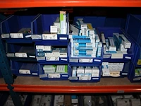 Lampen in diverse uitvoeringen op 4 legborden. let op! ophalen op eerste afhaaldag - afbeelding 2 van  13