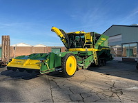 Lanbouwmachines, tractoren en bedrijfsauto's