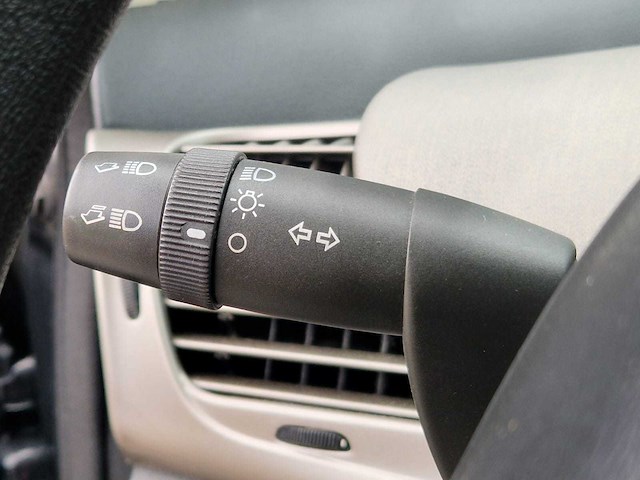 Lancia - 2005 - ypsilon - 1.2-16v oro - 79-rt-zg - afbeelding 2 van  20