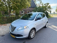 Lancia - 2014 - ypsilon - 0.9 twinair silver + - 3-tnb-99