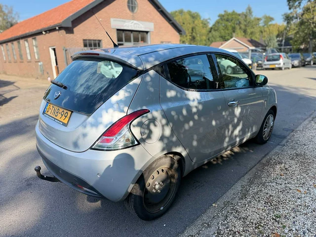 Lancia - 2014 - ypsilon - 0.9 twinair silver + - 3-tnb-99 - afbeelding 5 van  8