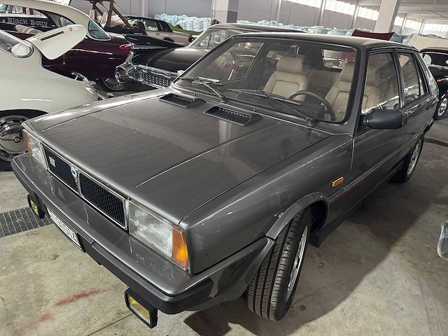 Lancia - hf turbo - delta - oldtimer - afbeelding 1 van  15