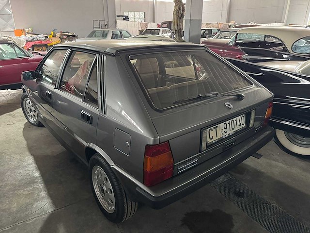 Lancia - hf turbo - delta - oldtimer - afbeelding 9 van  15