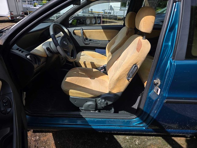 Lancia - ypsilon - 1.2 ls ecvt - automaat - 105.000 km - 1999 - zf-jn-16 - personenauto - afbeelding 9 van  10