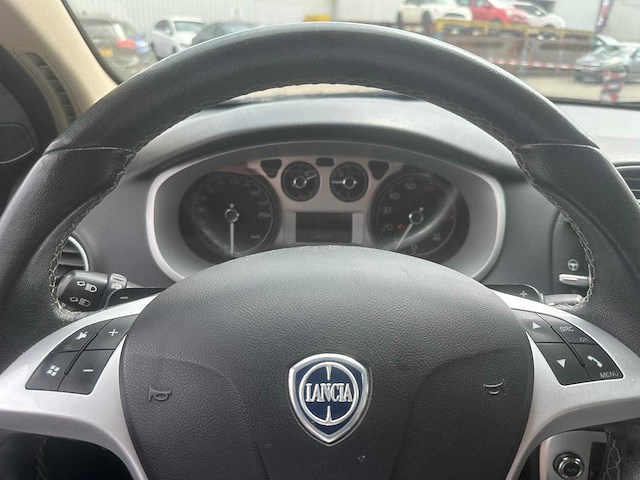 Lancia delta 1.8 16v di platino * 67-psp-1 - afbeelding 7 van  7