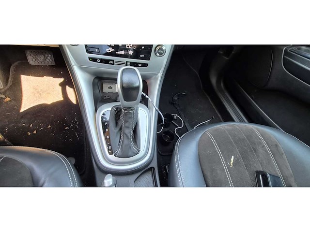 Lancia delta 1.8 16v di platino automaat, 67-psp-1 - afbeelding 1 van  1