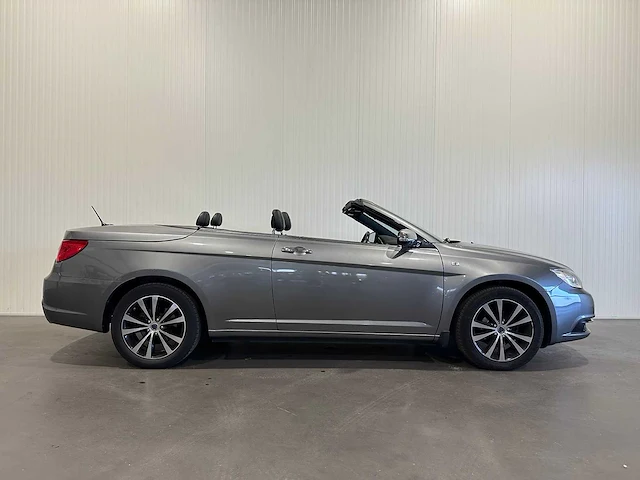 Lancia flavia 2.4 cabrio j-403-fx - afbeelding 20 van  23