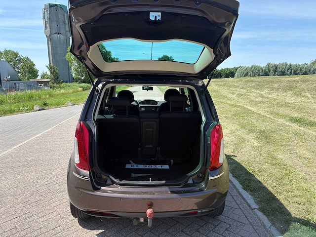 Lancia musa 1.4 16v gold s&s, kl-902-f - afbeelding 17 van  18