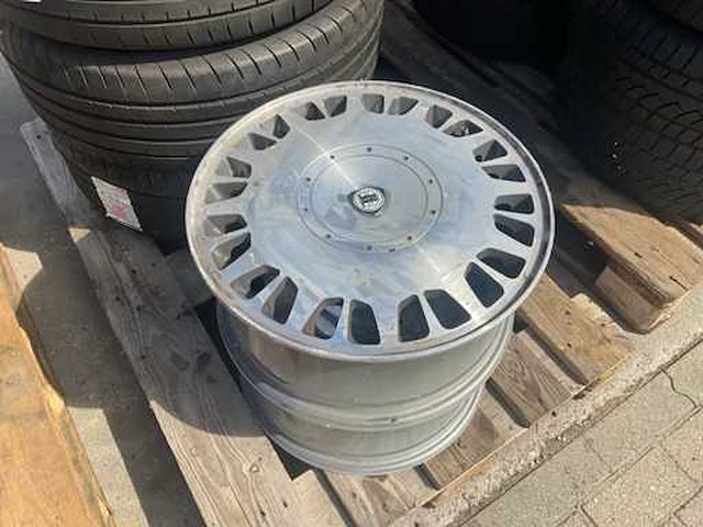 Lancia velg 7jx16h2-39 (2x) - afbeelding 2 van  6