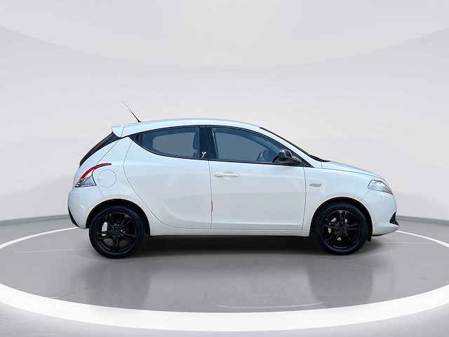 Lancia ypsilon 0.9 ta elefantino + 2014 | 6-xdt-55 - afbeelding 10 van  23