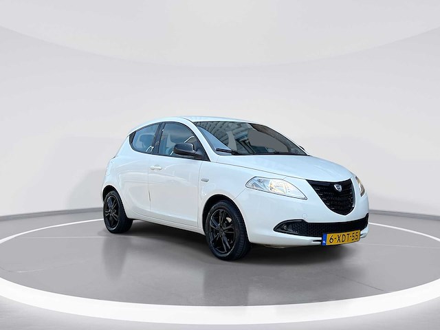 Lancia ypsilon 0.9 ta elefantino + 2014 | 6-xdt-55 - afbeelding 18 van  23