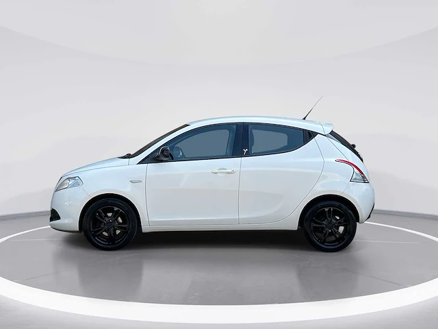Lancia ypsilon 0.9 ta elefantino + 2014 | 6-xdt-55 - afbeelding 2 van  23