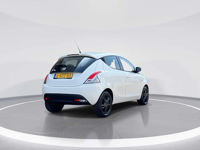 Lancia ypsilon 0.9 ta elefantino + 2014 | 6-xdt-55 - afbeelding 12 van  23
