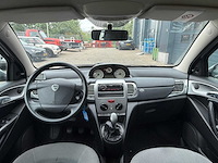 Lancia ypsilon 1.2 argento | 06-zd-lr i - afbeelding 3 van  16